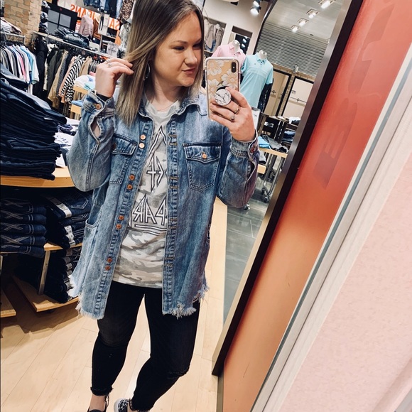 Meet your Posher, Briana - Picture 5 of 7